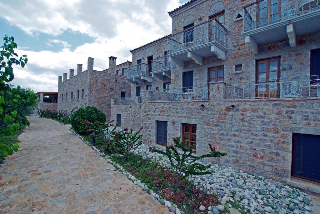 Smyros Resort Poúlithra الغرفة الصورة